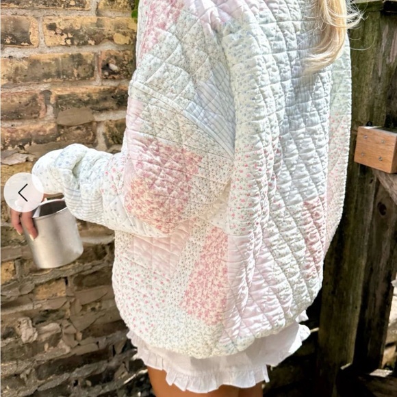 Mock neck Bloggers Favorite Patchwork Quilted Sweater - Picture 4 of 5